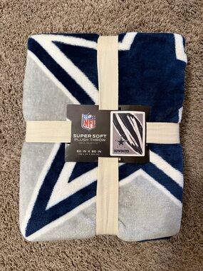 NFL Dallas Cowboys Plush Throw Bed Blanket